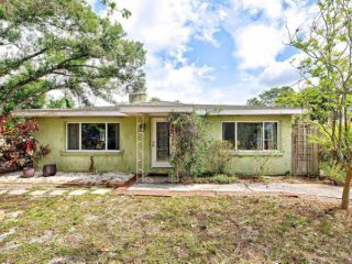 Foreclosed Home - 154 W LANGSNER ST, 34223