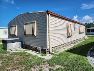 Foreclosed Home - 43 N EASTER ISLAND CIR, 34223
