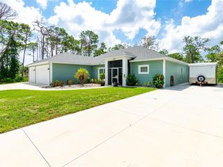 Foreclosed Home - 1674 POMPANO AVE, 34223