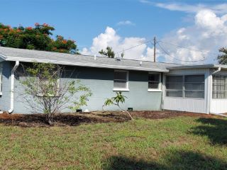Foreclosed Home - 1091 MANOR RD, 34223