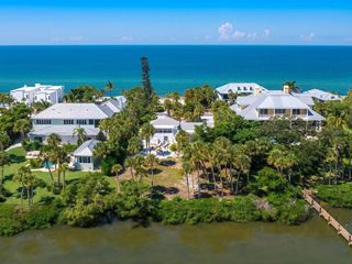 Foreclosed Home - 426 N CASEY KEY RD, 34229