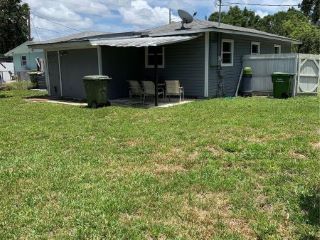Foreclosed Home - 2773 BAY ST, 34237