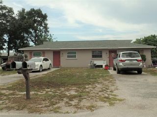 Foreclosed Home - 1223 IDLEWILD CT, 34243