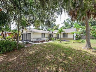 Foreclosed Home - 928 WINTER GARDEN DR, 34243
