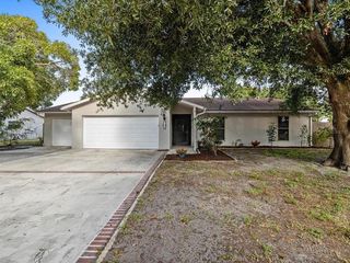 Foreclosed Home - 7220 ARCTURAS DR, 34243