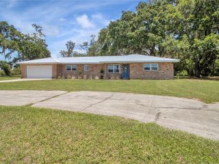 Foreclosed Home - 1701 SE TOWNSEND AVE, 34266