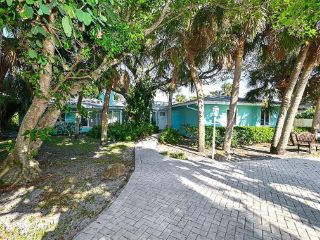 Foreclosed Home - 2812 CASEY KEY RD, 34275