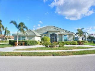 Foreclosed Home - 456 FAIRWAY ISLES DR, 34285