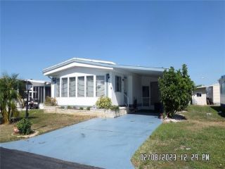 Foreclosed Home - 330 ROBALO, 34287
