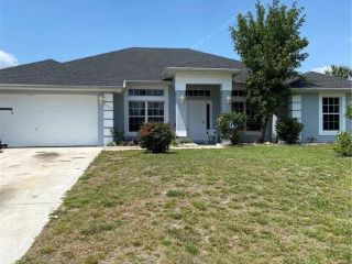Foreclosed Home - 2555 ANANAS RD, 34288