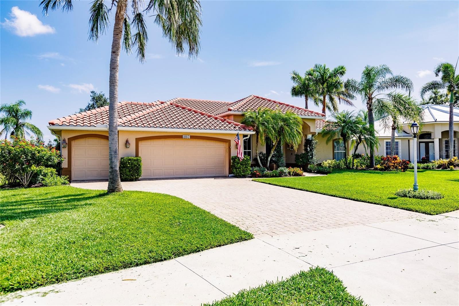 Foreclosed Home - 1860 COCONUT PALM CIR, 34288