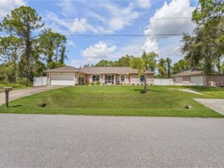 Foreclosed Home - 5761 TRUMPET ST, 34291