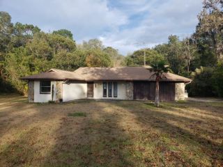 Foreclosed Home - 9481 Sw 202nd Avenue Road, 34431