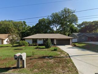 Foreclosed Home - 1220 E SILVER THORN LOOP, 34442