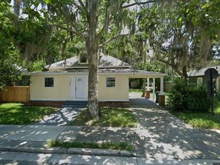 Foreclosed Home - 613 SE TUSCAWILLA AVE, 34471