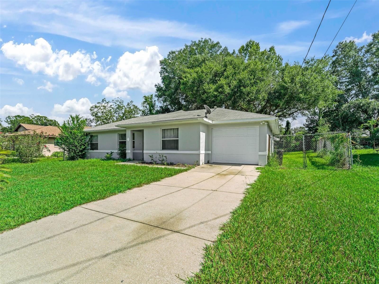 Foreclosed Home - 18 BANYAN PASS, 34472