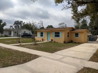 Foreclosed Home - 451 COPPERFIELD RD, 34606