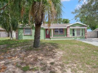 Foreclosed Home - 10261 CARRIN RD, 34608