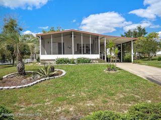 Foreclosed Home - 8527 FLEETWAY AVE, 34613