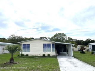 Foreclosed Home - 8474 ELECTRA AVE, 34613