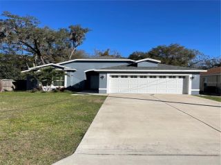 Foreclosed Home - 5031 SHERWOOD DR, 34652