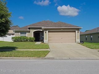 Foreclosed Home - 18409 BRIAR OAKS DR, 34667