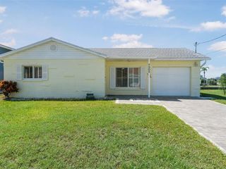 Foreclosed Home - 7302 HATTERAS DR, 34667