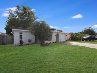 Foreclosed Home - 10024 BRANDYWINE LN, 34668