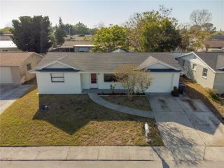 Foreclosed Home - 9301 PALM AVE, 34668