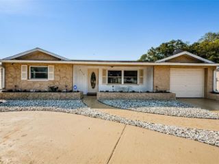 Foreclosed Home - 7114 MAYFIELD DR, 34668