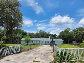 Foreclosed Home - 13227 LAKE KARL DR, 34669