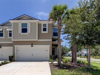 Foreclosed Home - 2315 SUNSET WIND LOOP, 34677