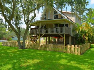 Foreclosed Home - 908 SHORE DR W, 34677