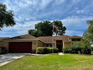 Foreclosed Home - 2930 REGAL OAKS BLVD, 34684