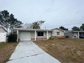 Foreclosed Home - 3529 CHESWICK DR, 34691