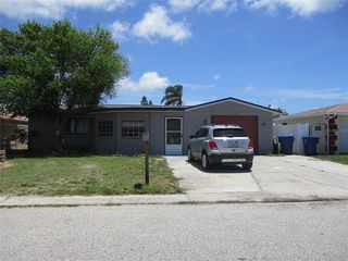 Foreclosed Home - 3338 TRASK DR, 34691