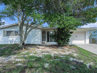 Foreclosed Home - 3226 COLUMBUS DR, 34691