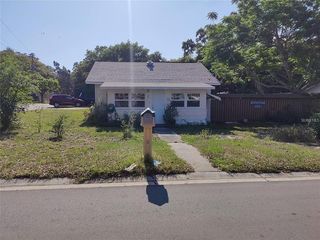 Foreclosed Home - 1204 NEW YORK AVE, 34698
