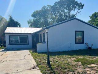 Foreclosed Home - 1308 RYAN ST, 34711