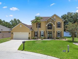 Foreclosed Home - 10401 PARADISE BAY CT, 34711