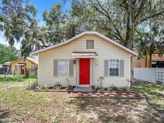 Foreclosed Home - 111 W PEARL ST, 34715