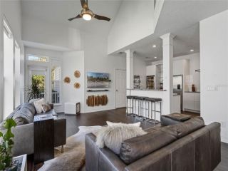Foreclosed Home - List 100672304