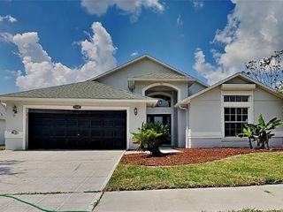 Foreclosed Home - 7900 CANARY PALM CT, 34747