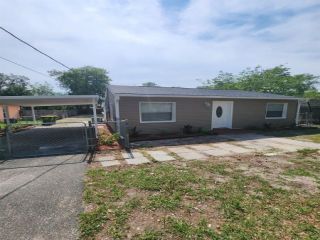 Foreclosed Home - 104 N CHESTER ST, 34748
