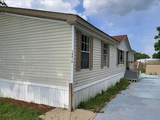 Foreclosed Home - 16818 BAY AVE, 34756