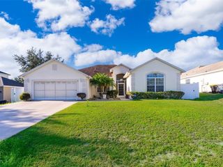 Foreclosed Home - 8 SAWFISH LN, 34759