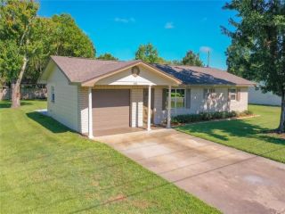 Foreclosed Home - 1416 TENNESSEE AVE, 34769