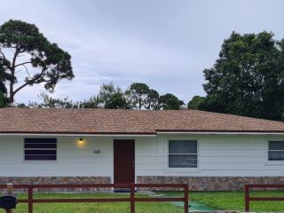 Foreclosed Home - 3024 W DIXIE BLVD, 34946