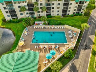 Foreclosed Home - 2400 S OCEAN DR APT 4263, 34949