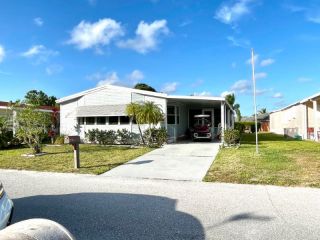 Foreclosed Home - 6648 SPANISH LAKES BLVD, 34951